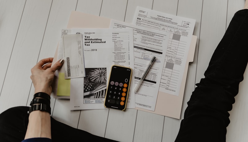Wat kost een webshop beginnen? Alle kosten op een rij (2026) - Wat kost een webshop beginnen? Alle kosten op een rij (2026) Rekenmachine en financieel overzicht voor webshop kosten
